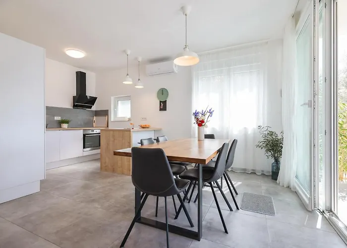 ヴィラ Karma 52 ザダル